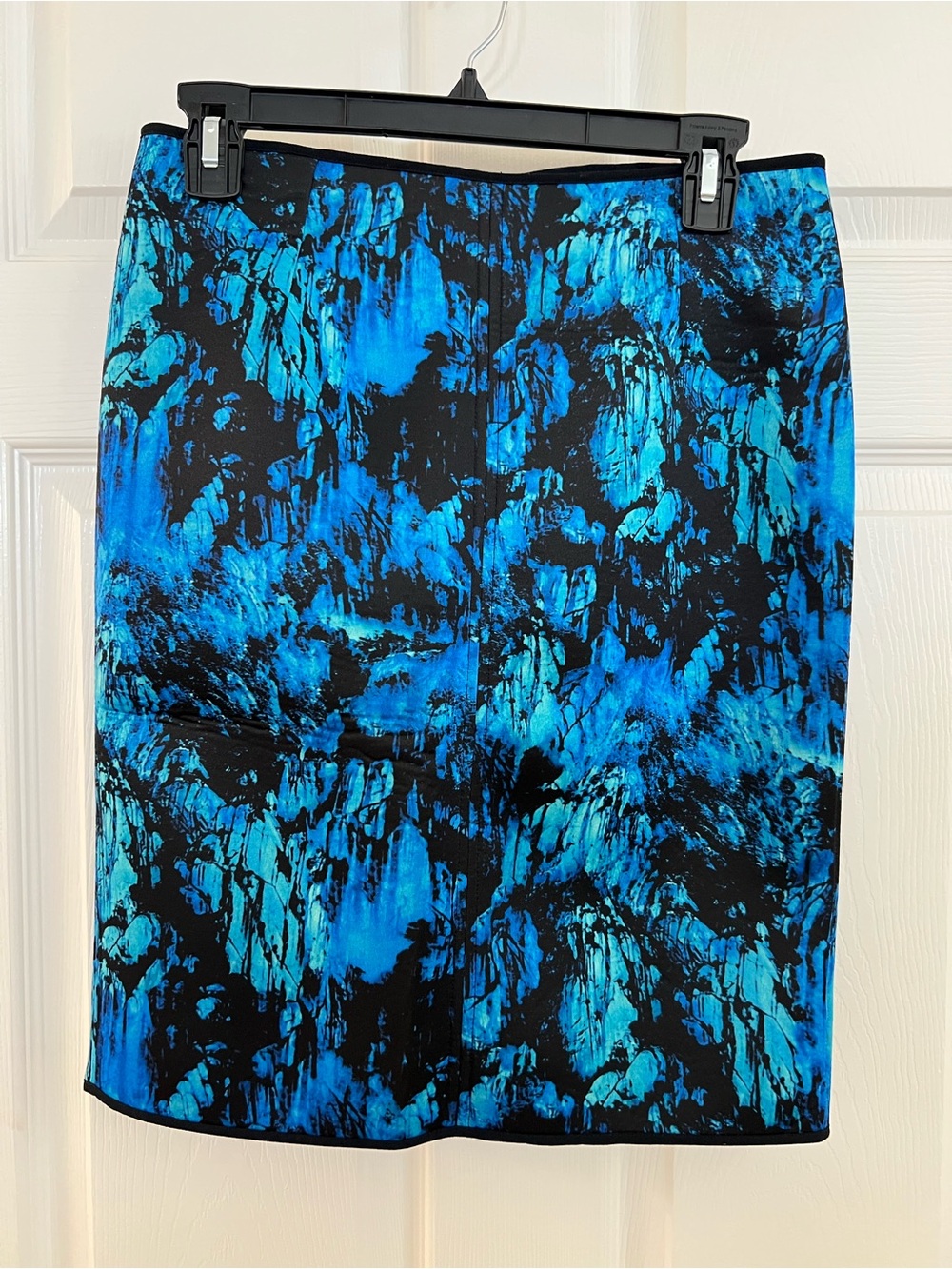 NWOT- Calvin Klein Black and Blue Abstract Pencil Skirt